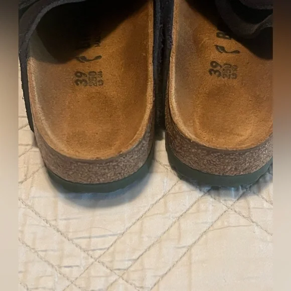 Birkenstock Kyoto Black Suede and Camo Sandals, Euro size 39, M 6, W 8. - Picture 7 of 7